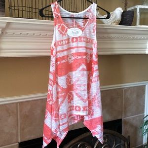 Women’s lightweight tank top